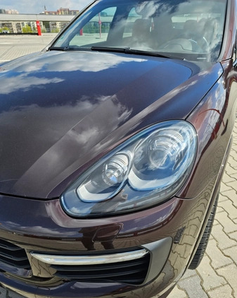 Porsche Cayenne cena 209100 przebieg: 146000, rok produkcji 2015 z Kielce małe 562